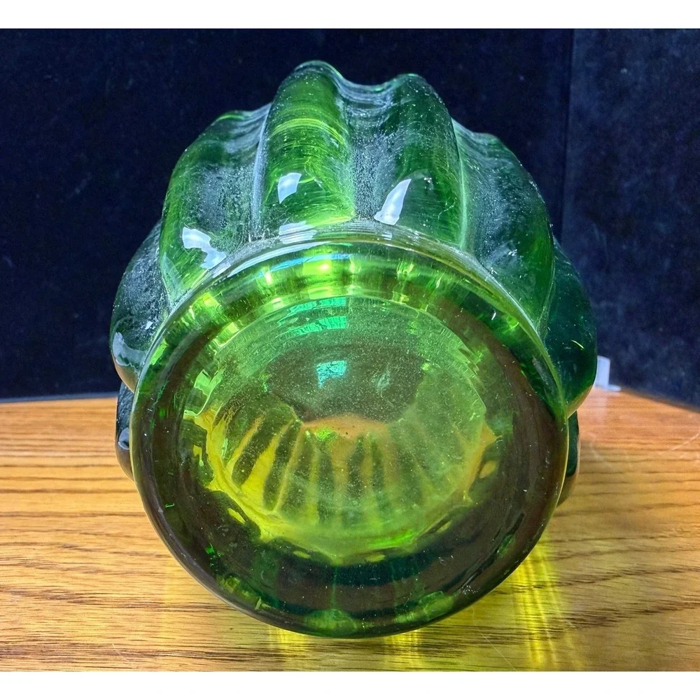 N/A vibrant green